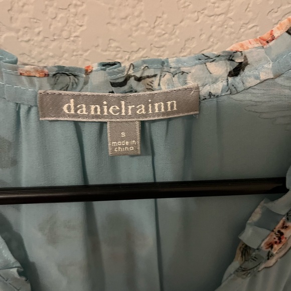 Liona Flutter Detail Blouse - Picture 4 of 4